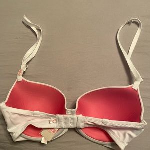 White bra from PINK 32DD lightly lined